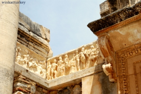 Detalle del templo de Adriano