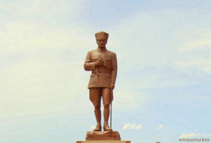 Estatua de Atatürk